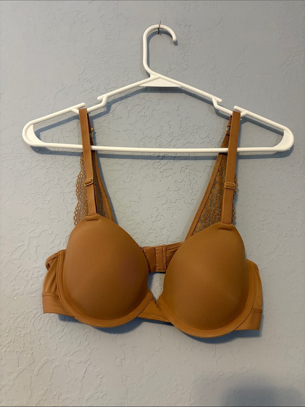 Lively Everyday T-Shirt Bra in Cognac